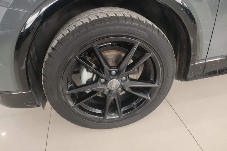 Used Audi Q2L 2021 35 TFSI Progressive Dynamic Edition