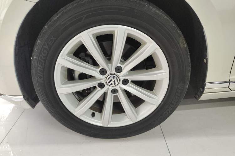 Used Volkswagen Magotan 2019 330TSI DSG Leading Model China VI Standard
