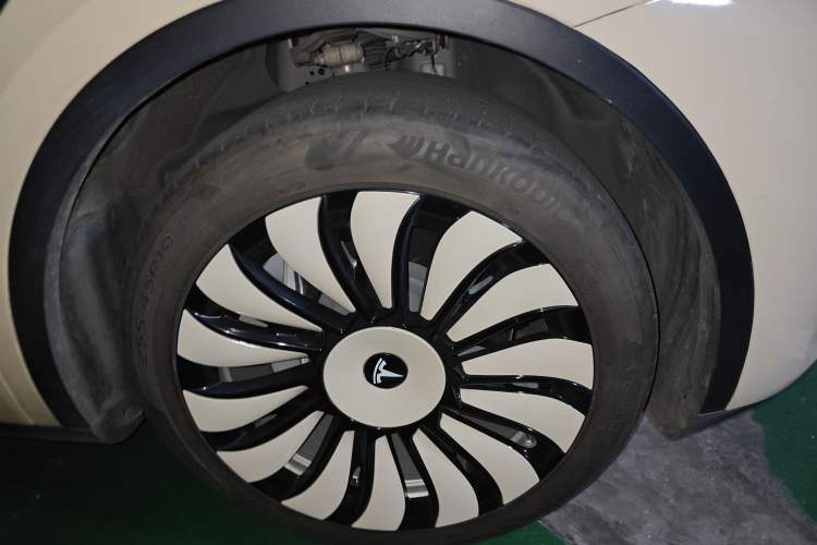 Used Tesla Model Y 2022 Rear-Wheel-Drive Version