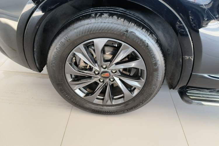 Used Hongqi HS5 2023 2.0T Qixiang Pro Edition
