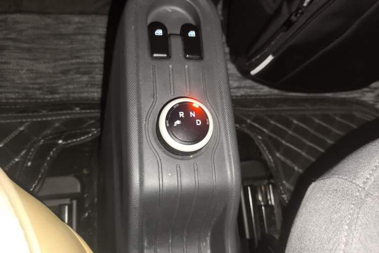 Used Wuling Hongguang MINIEV 2021 Macaron Premium Model – Lithium Iron Phosphate
