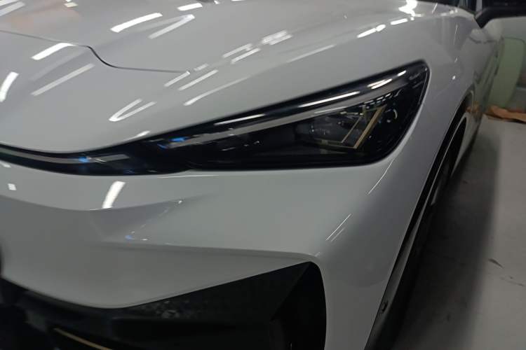 Used Volkswagen ID.UNYX 2024 Pro Long-Range Version