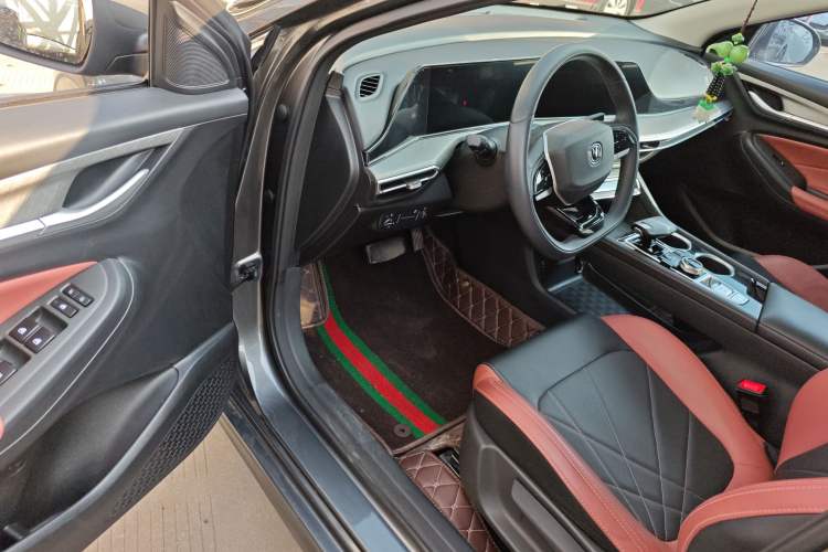 Used Changan Eado 2023 Changan Edition PLUS Blue Whale NE 1.4T GDI DCT Prestige Version
