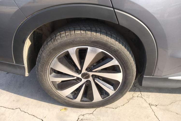 Used BYD Song PLUS New Energy 2024 HONOR Edition DM-i 110km Flagship Model
