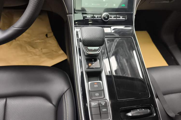 Used Roewe i6 MAX New Energy 2023 EV 420 Skyroof Special Edition
