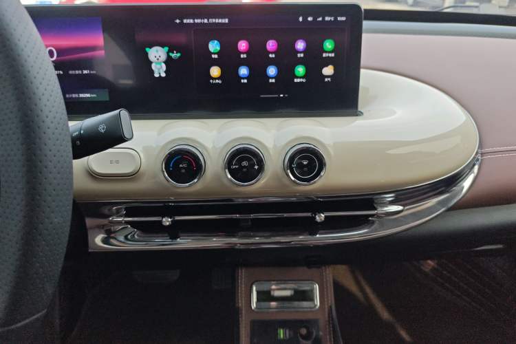 TDK.VehicleDetails.img