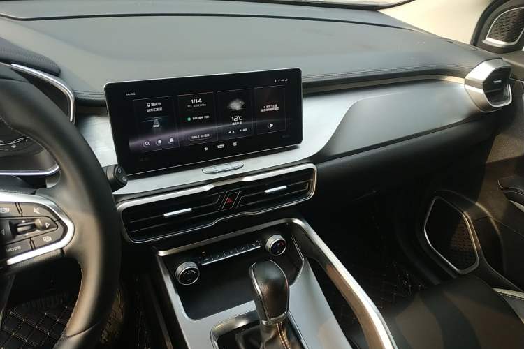 Used Geely Auto Coolray 2020 PRO 240T DCT Hunter
