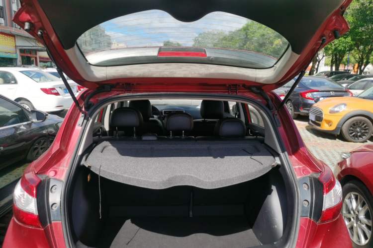 Used Nissan Tiida 2019 1.6L CVT Smart Drive Version China VI Standard
