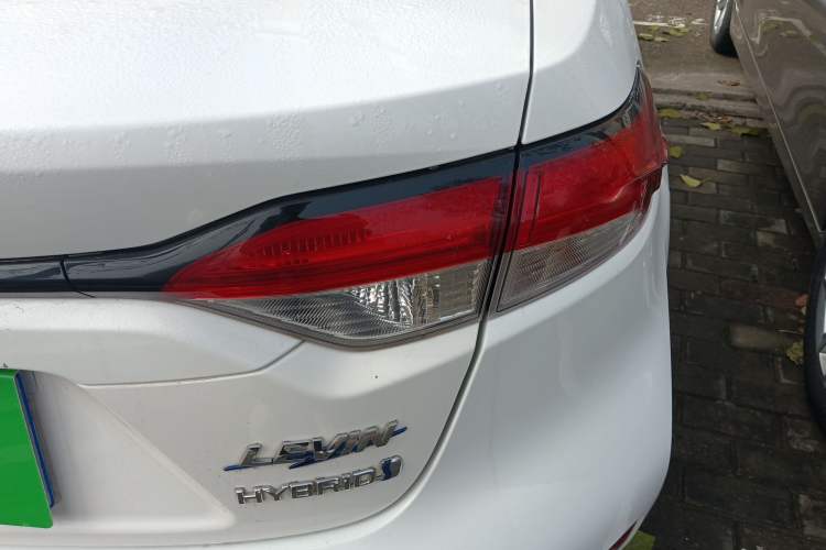 Used Toyota Levin 2022 Dual-Motor 1.8H E-CVT Leading Edition
