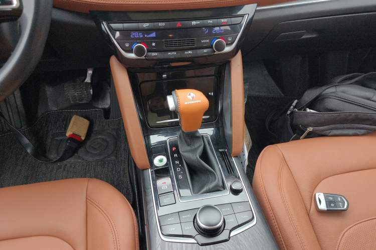 Used BORGWARD BX7 2016 28T Four-wheel Drive Luxury Edition 5 Seats