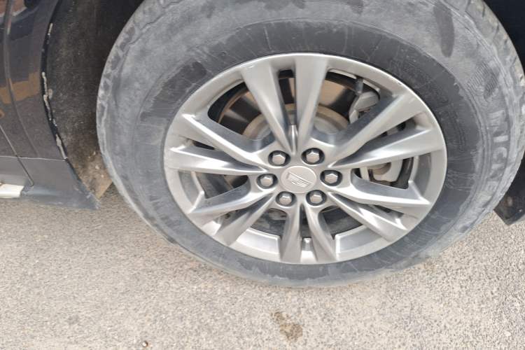 Used Cadillac XT5 2020 28T Luxury Version
