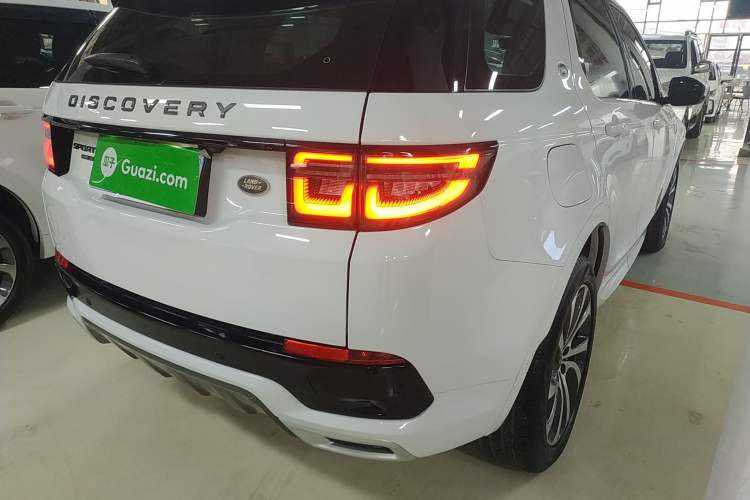 Used Land Rover Discovery Sport 2020 249 PS R-Dynamic Performance Tech Edition 5 Seats
