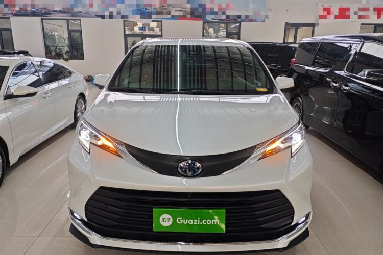 Used Toyota Sienna 2023 2.5L Hybrid Comfort Edition