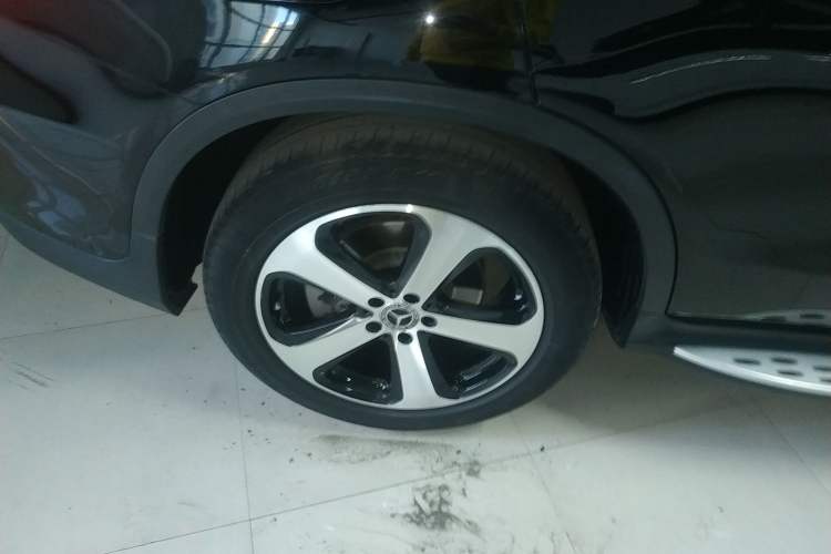 Used Mercedes-Benz GLC 2018 GLC 260 4MATIC Luxury Model