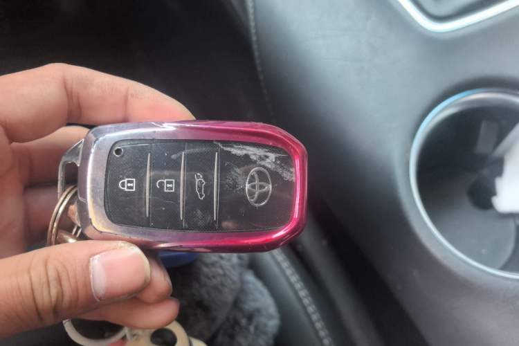 Used Toyota Venza 2023 2.0L CVT Two-Wheel Drive Prestige Version
