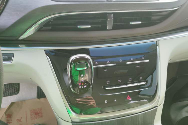 Used Buick GL8 2021 Land Cruiser Executive Class 652T Comfort Model