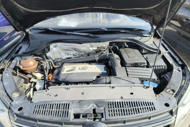 Used Volkswagen Tiguan 2013 2.0 TSI Automatic All-Wheel Drive Luxury Edition