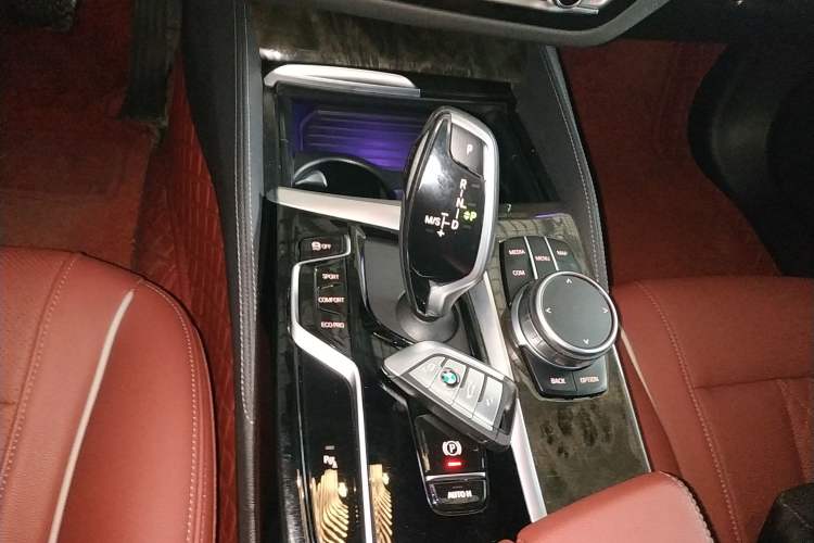 Used BMW 5 Series 2021 Facelifted 525Li M Sport Package