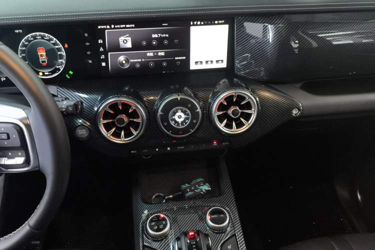 Used Tank 300 2023 City Edition 2.0T—Stylish as Ever