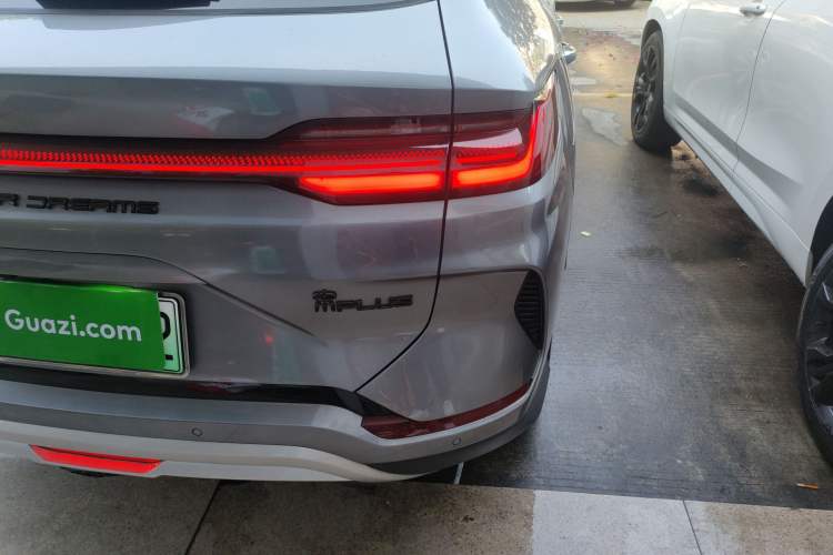 Used BYD Song PLUS New Energy 2023 Champion Edition DM-i 110KM Flagship Model
