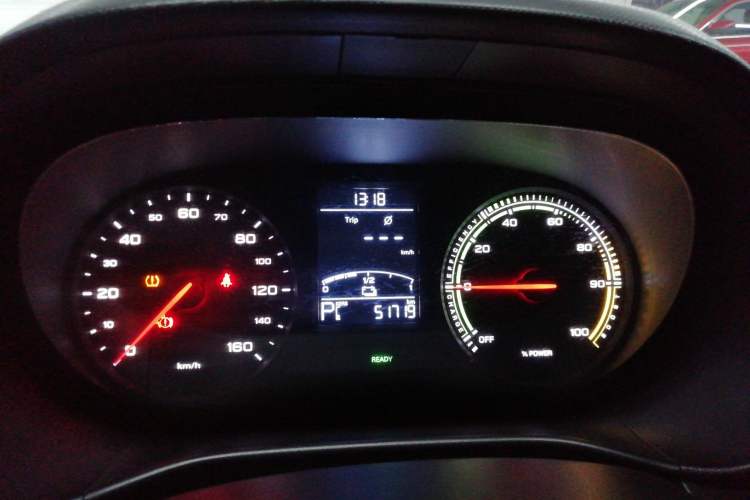 Used Roewe Clever 2021 302 km New Four-Seater Super-Efficient Version
