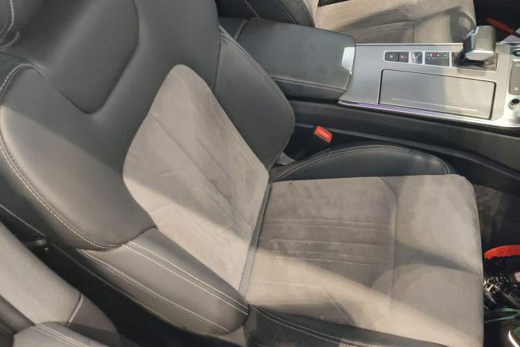 Used Audi A6L 2022 40 TFSI Luxury Dynamic Model
