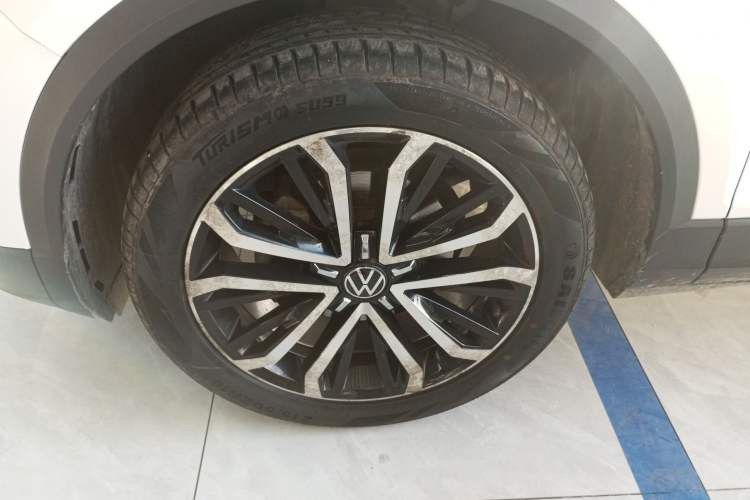 Used Volkswagen T-ROC 2021 280TSI DSG Two-Wheel Drive Comfort Connect Edition
