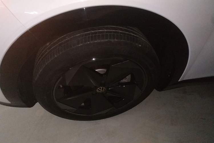 Used Volkswagen ID.UNYX 2024 Pro Long-Range Version
