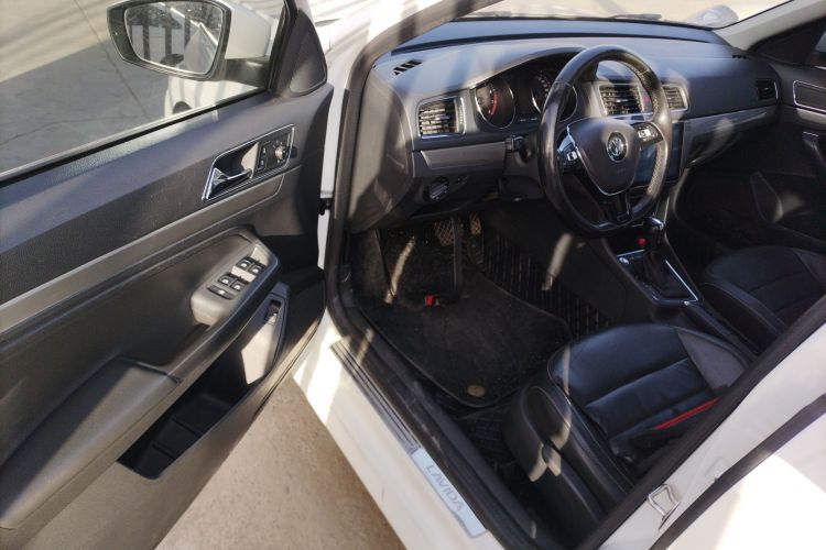 Used Volkswagen Lavida 2017 230TSI DSG Comfort Edition
