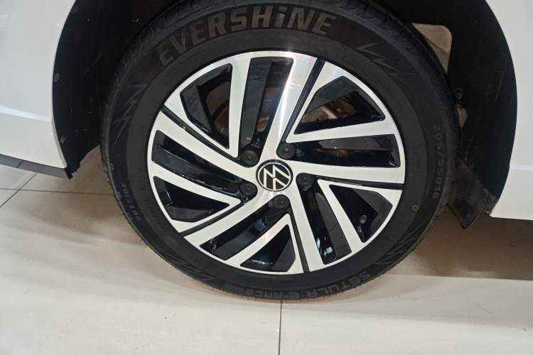 Used Volkswagen Lavida 2024 300TSI DSG Starry Sky Deluxe Edition
