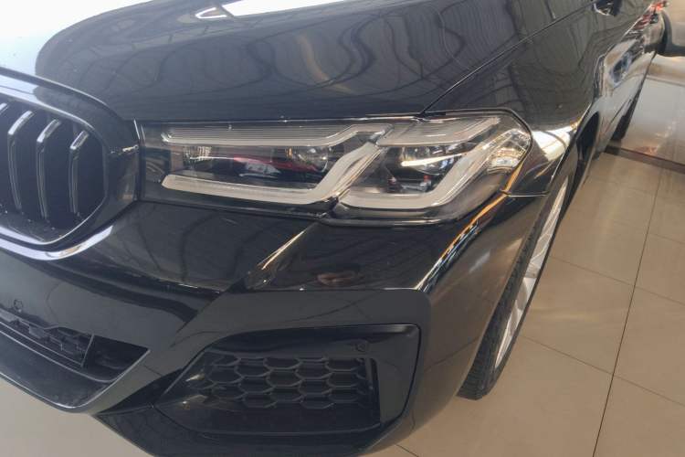 Used BMW 5 Series 2018 530Li Leading Edition Luxury Package
