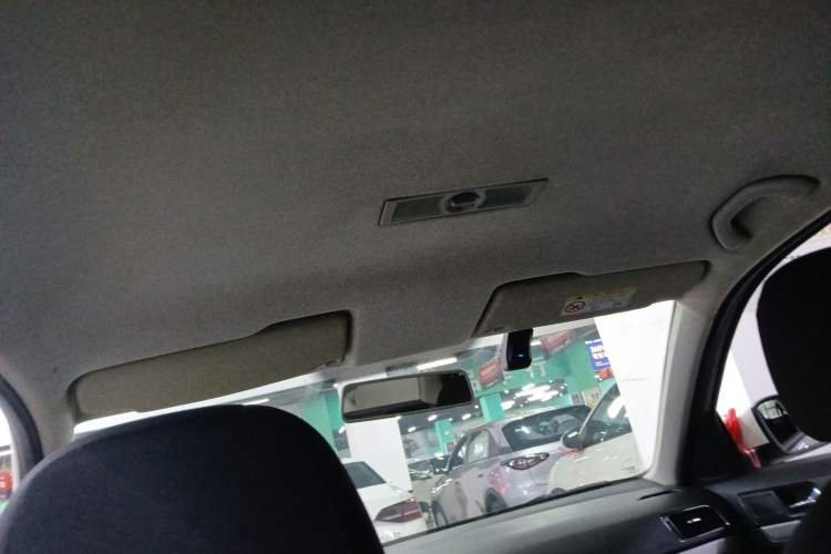 Used Volkswagen Lavida 2017 1.6L Automatic Fashion Edition
