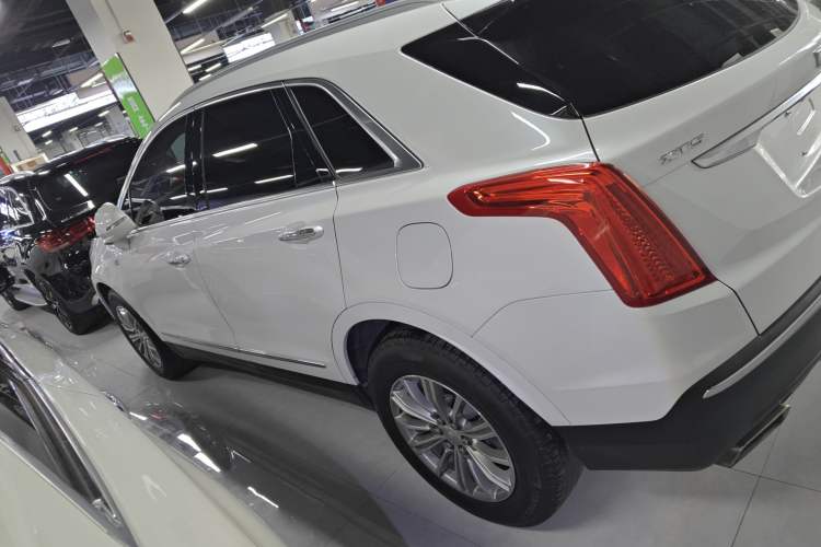 Used Cadillac XT5 2018 25T Luxury Model
