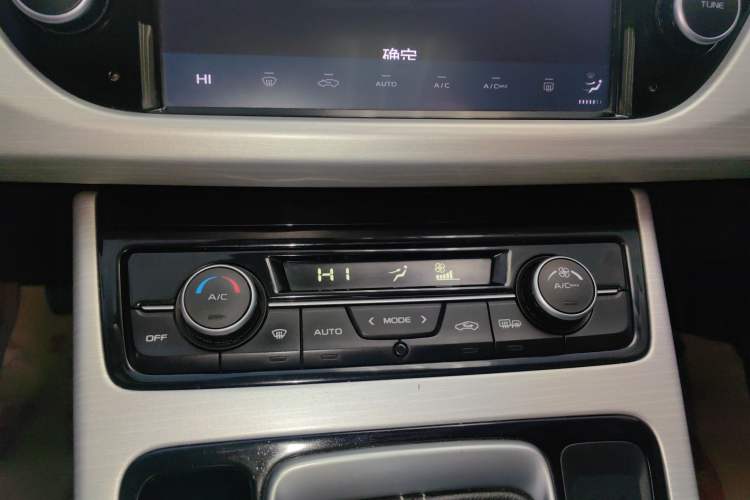 Used Geely Auto Emgrand X7 Sport 2018 2.0L Manual Two-Wheel Drive Zhiya Version