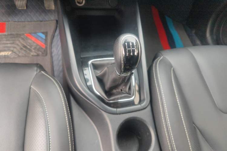 Used Dongfeng Fengon 580 2018 1.8L Manual Comfort Model
