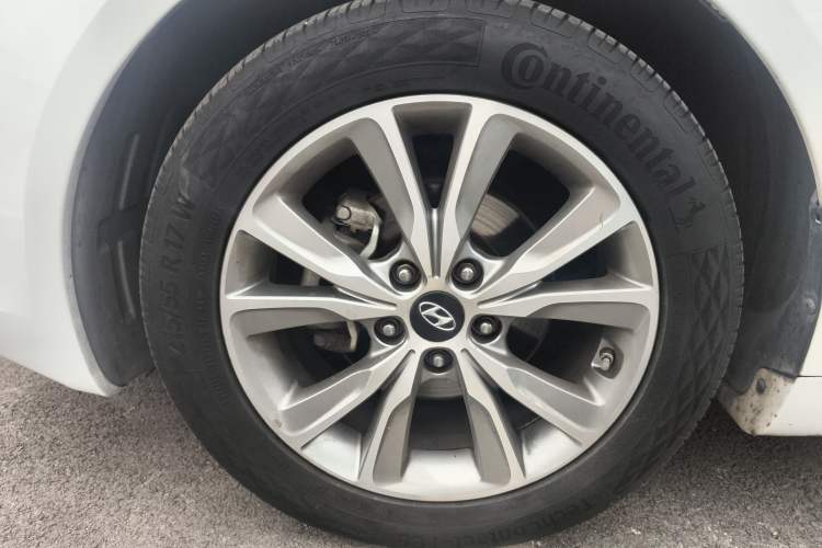 Used Hyundai Sonata 2015 Classic 2.4L Automatic Leading Edition China IV Standard