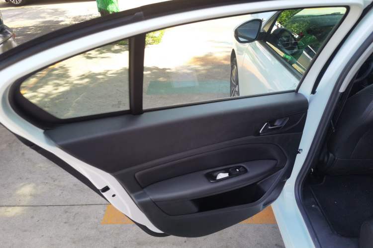 Used Dongfeng Fukang ES600 2022 Comfort Edition
