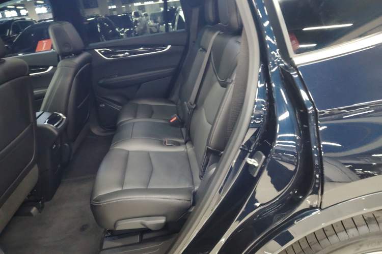 Used Cadillac XT6 2021 2.0T 7-Seater Four-Wheel Drive Luxury Version
