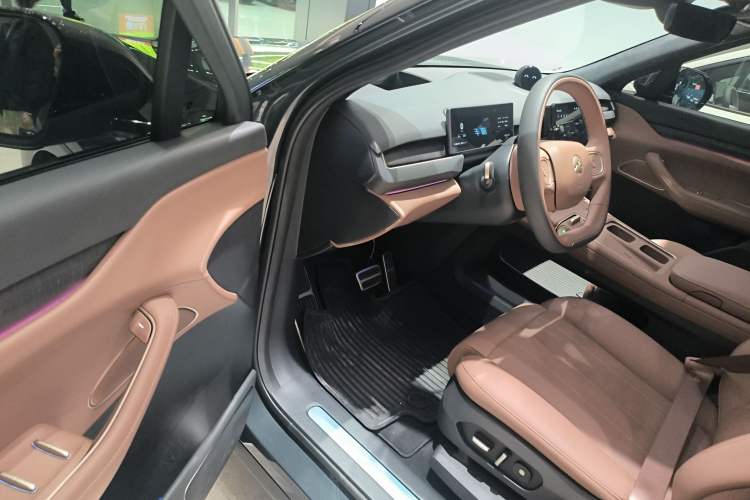 Used Nio ES8 2024 75 kWh