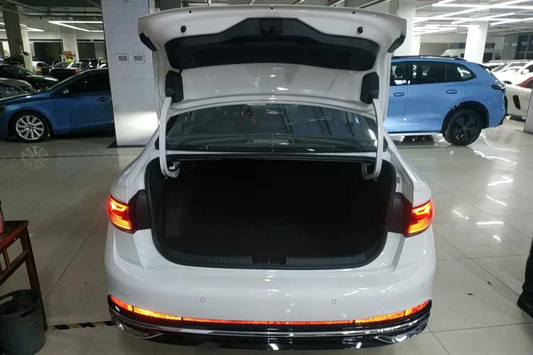 Used Volkswagen Sagitar 2023 300TSI DSG Excellence Edition