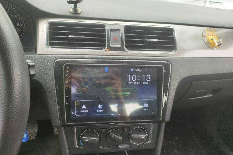 Used Volkswagen Santana 2015 1.6L Automatic Comfort Edition