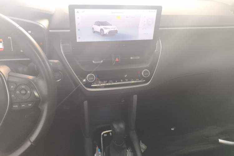 Used Toyota FRONTLANDER 2023 2.0L Smart Electric Hybrid Dual-Engine Deluxe Version
