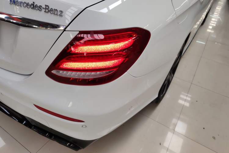 Used Mercedes-Benz E-Class 2016 E 200 L Sport Edition
