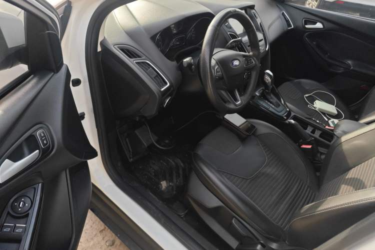 Used Ford Focus 2015 Sedan EcoBoost 180 Automatic Elite Model