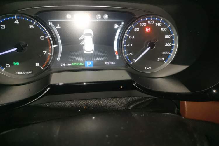 Used GAC Trumpchi GS8 2017 320T Two-Wheel Drive Luxury Smart Connectivity Version (7 Seats)
