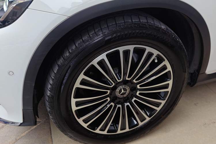 Used Mercedes-Benz GLC 2019 GLC 260 L 4MATIC Dynamic Model