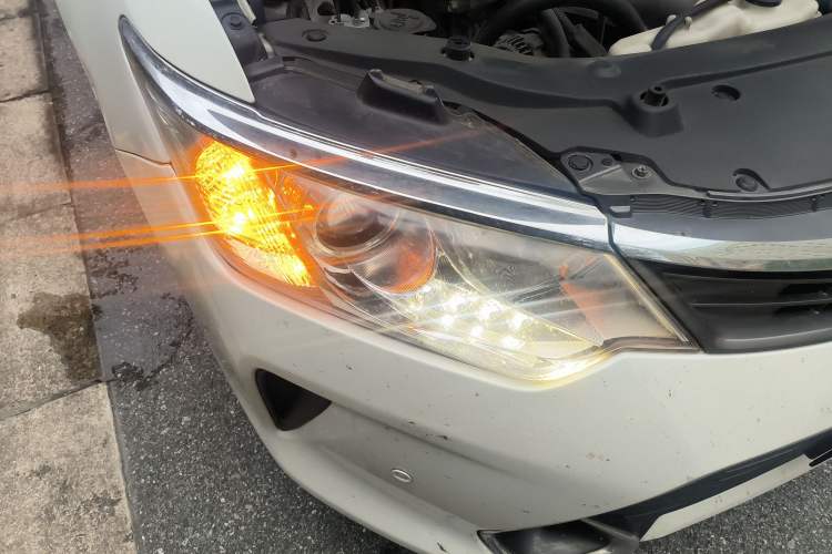 Used Toyota Camry 2015 2.0G Premier Edition
