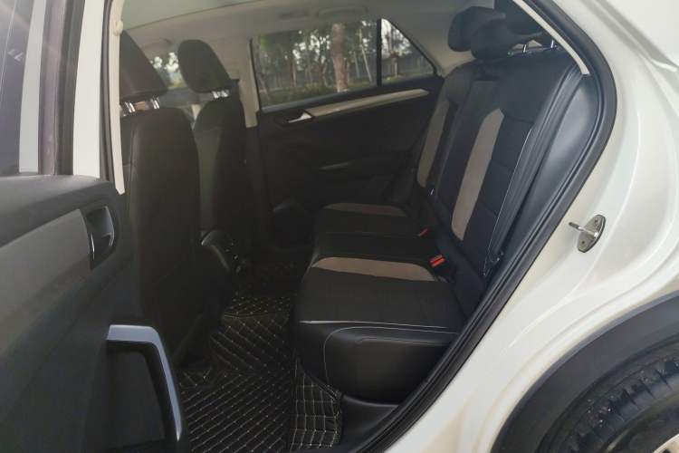 Used Volkswagen T-ROC 2022 280TSI DSG Two-Wheel Drive Elite PLUS
