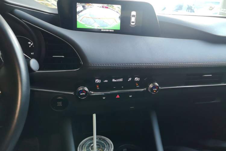 Used Mazda Mazda 3 Axela 2022 2.0L Automatic ZhiXuan Edition