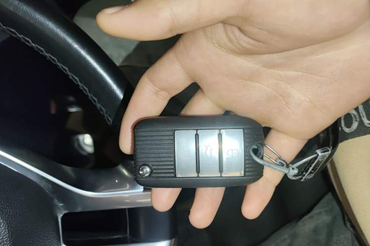 Used Roewe RX5 2016 30T Two-Wheel Drive Automatic Internet Smart Edition